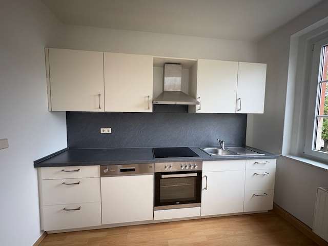 Thumbnail-Wohnung zum Mieten in Crimmitschau 300,00 € 52 m²