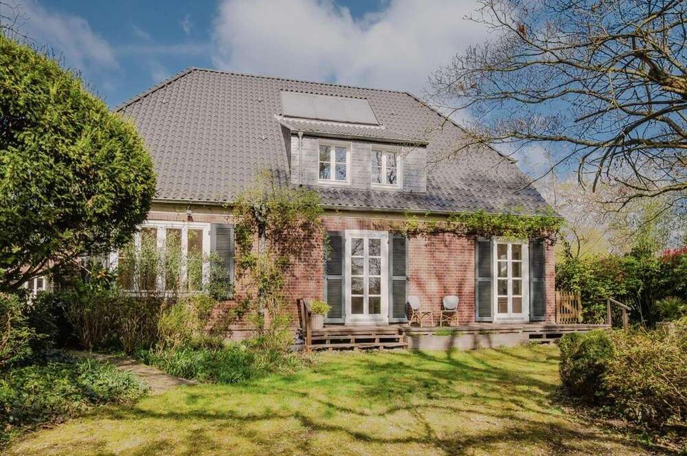 Thumbnail-Haus zum Kaufen in Krefeld 1.690.000,00 € 286 m²