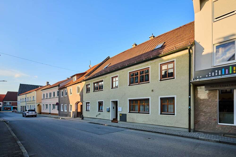 Thumbnail-Haus zum Kaufen in Geiselhöring 450.000,00 € 415.8 m²