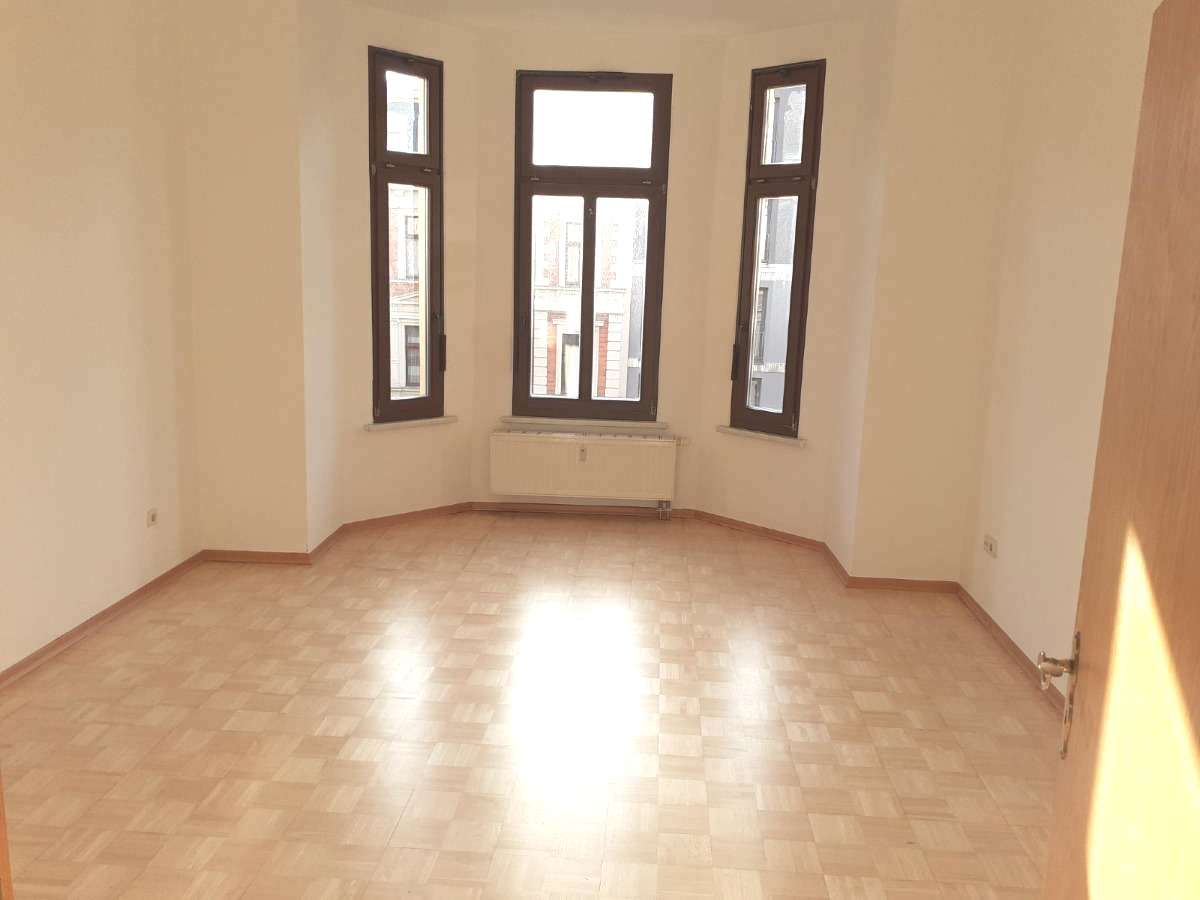 Thumbnail-Wohnung zum Mieten in Halle 562,50 € 80.32 m²