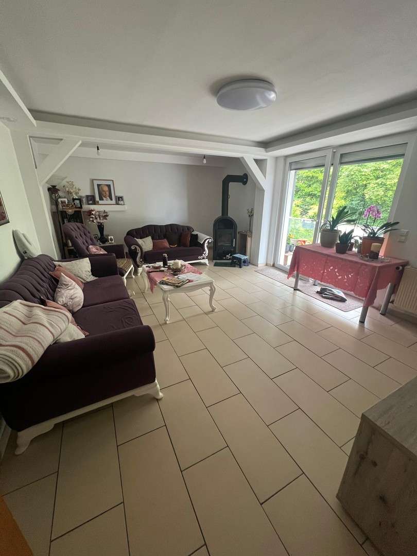 Thumbnail-Haus zum Kaufen in Dettingen unter Teck 419.000,00 € 350 m²