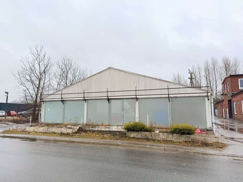 Thumbnail-Halle in Itzehoe 1.350,00 € 450 m²