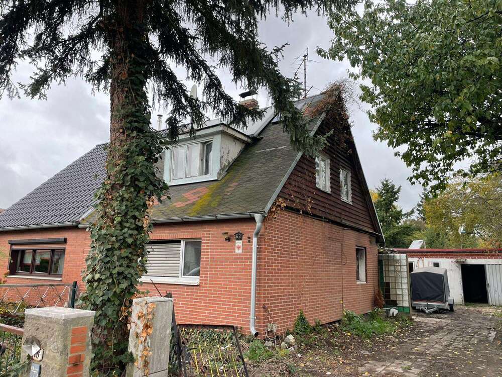 Thumbnail-Haus zum Kaufen in Frankfurt (Oder) 135.000,00 € 244 m²