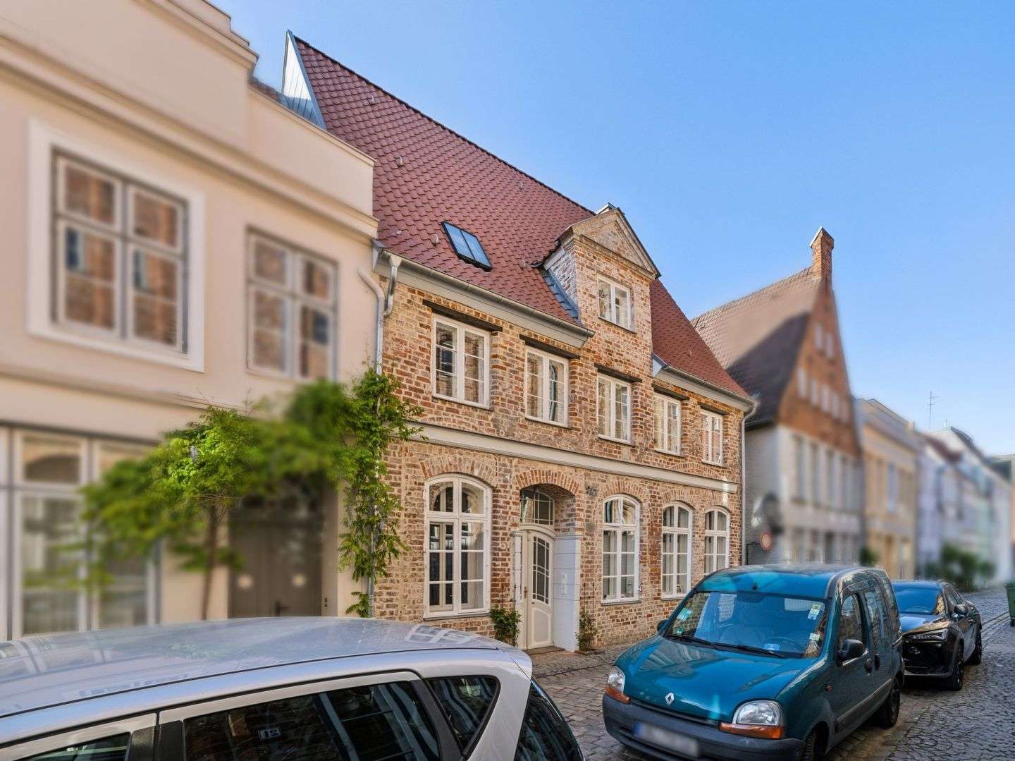 Thumbnail-Haus zum Kaufen in Lübeck 1.975.000,00 € 314.9 m²