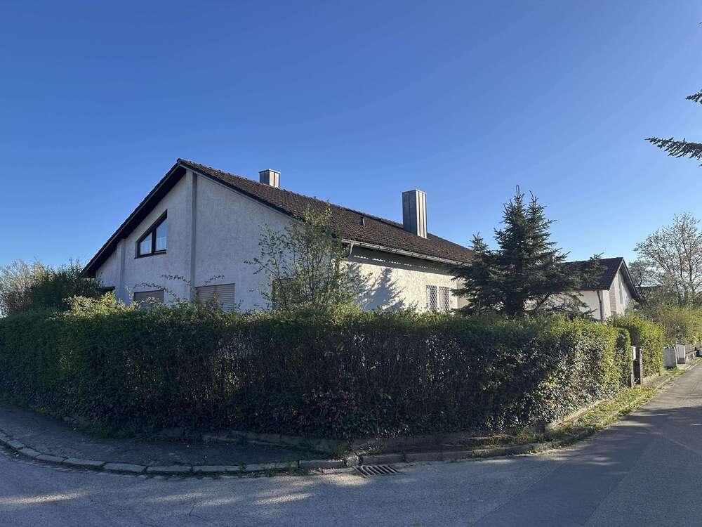 Thumbnail-Haus zum Kaufen in Laaber 395.000,00 € 140 m²