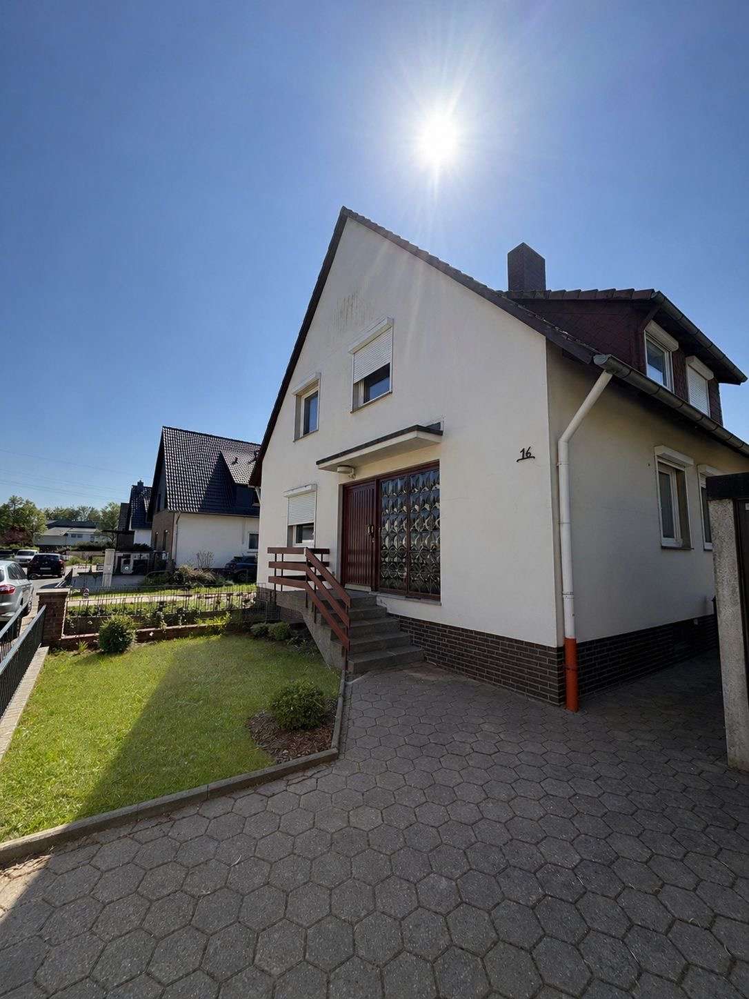 Thumbnail-Haus zum Mieten in Sehnde 1.500,00 € 149 m²