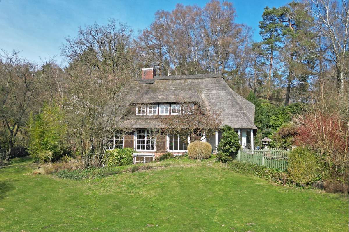 Thumbnail-Haus zum Kaufen in Bendestorf 795.000,00 € 230 m²