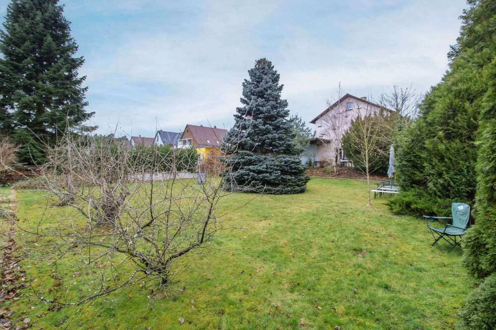 Thumbnail-Grundstück zu verkaufen in Stutensee 280.000,00 € 400.15 m²