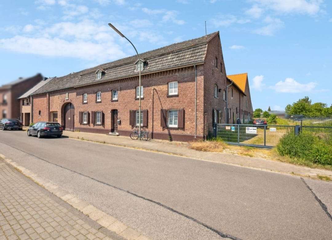 Thumbnail-Haus zum Kaufen in Erkelenz 798.000,00 € 262 m²