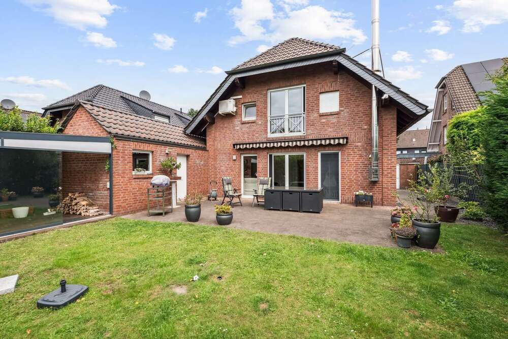 Thumbnail-Haus zum Kaufen in Duisburg 770.000,00 € 136 m²