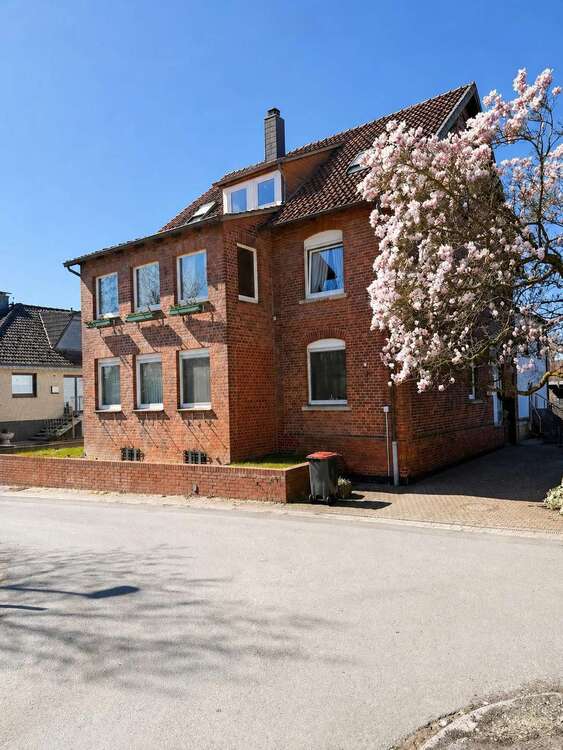 Thumbnail-Haus zum Kaufen in Emmerthal 289.000,00 € 383 m²