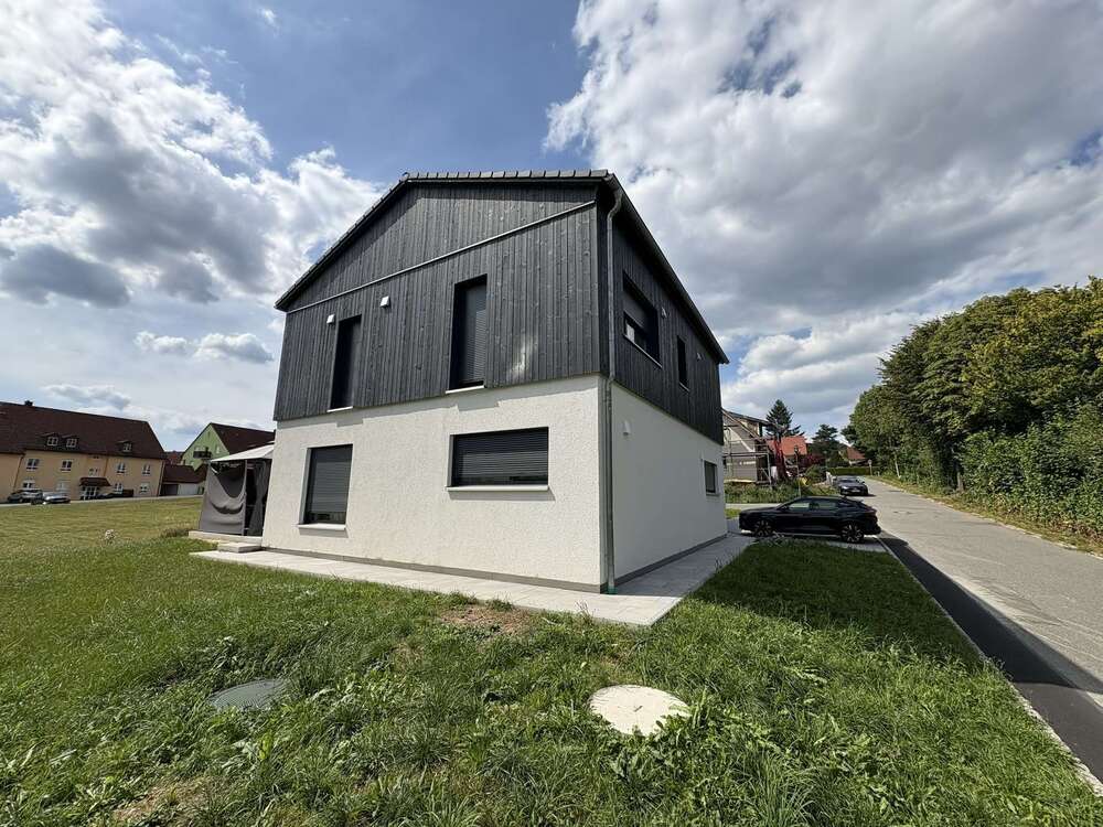 Thumbnail-Haus zum Kaufen in Wiesau 399.000,00 € 153 m²