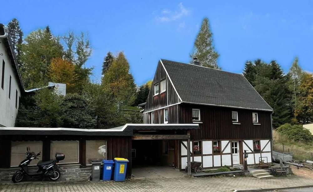 Thumbnail-Haus zum Kaufen in Burkhardtsdorf 135.000,00 € 90 m²