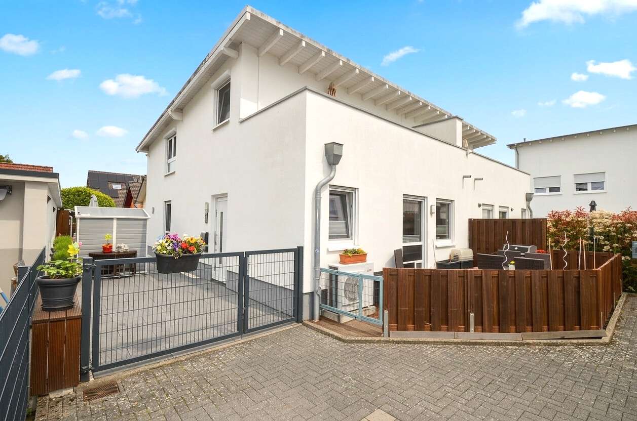 Thumbnail-Haus zum Kaufen in Sankt Augustin Birlinghoven 589.000,00 € 147 m²