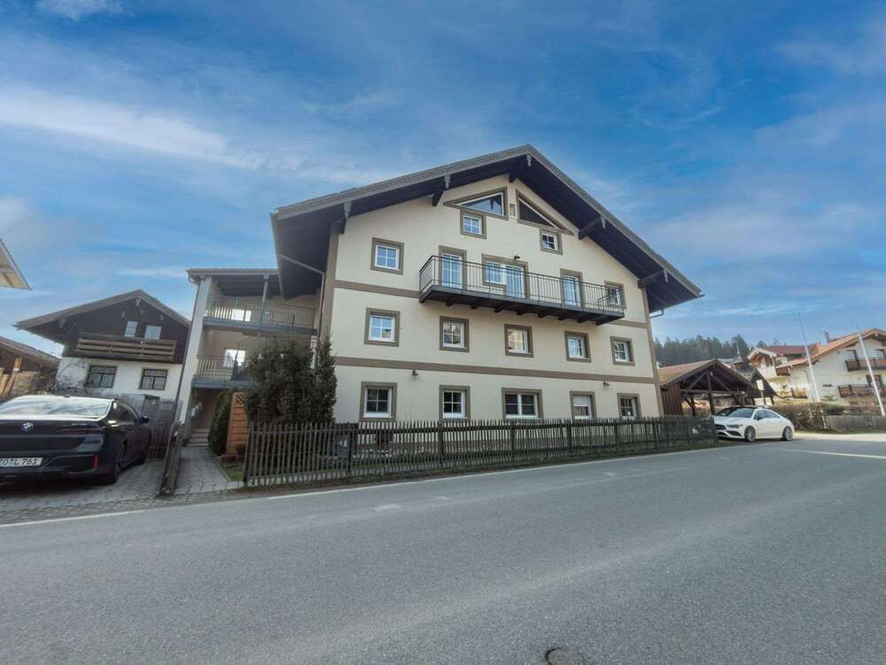 Thumbnail-Haus zum Kaufen in Prien am Chiemsee 1.380.000,00 € 337.5 m²
