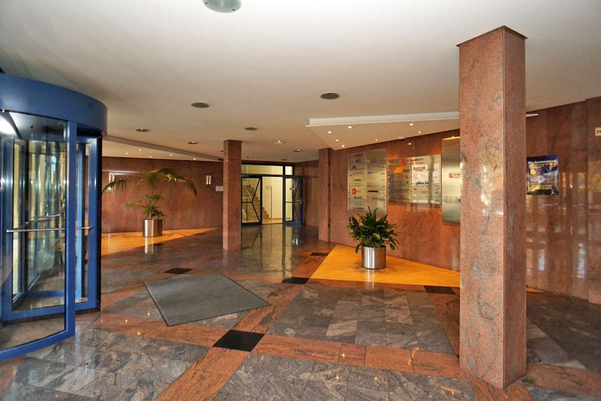 Thumbnail-Büro in Dresden 2.500,00 € 264 m²