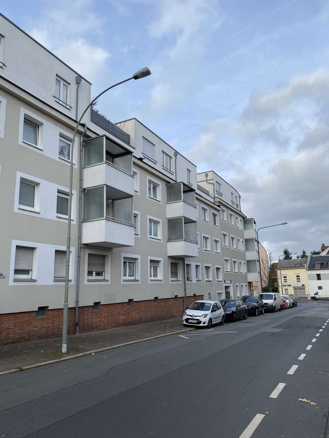 Thumbnail-Wohnung zum Kaufen in Frankfurt am Main 225.000,00 € 45 m²