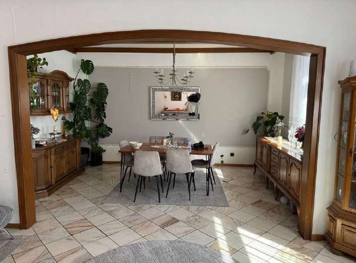 Thumbnail-Wohnung zum Mieten in Worms 1.300,00 € 137 m²