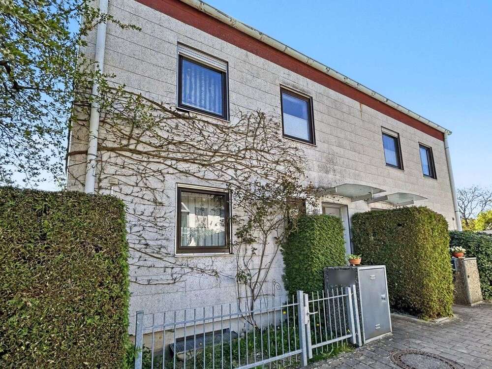 Thumbnail-Haus zum Kaufen in Weiden in der Oberpfalz 249.000,00 € 114.54 m²