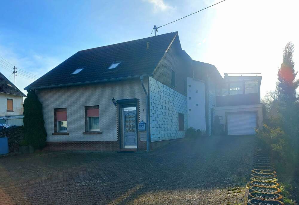 Thumbnail-Haus zum Kaufen in Überherrn 198.000,00 € 180 m²