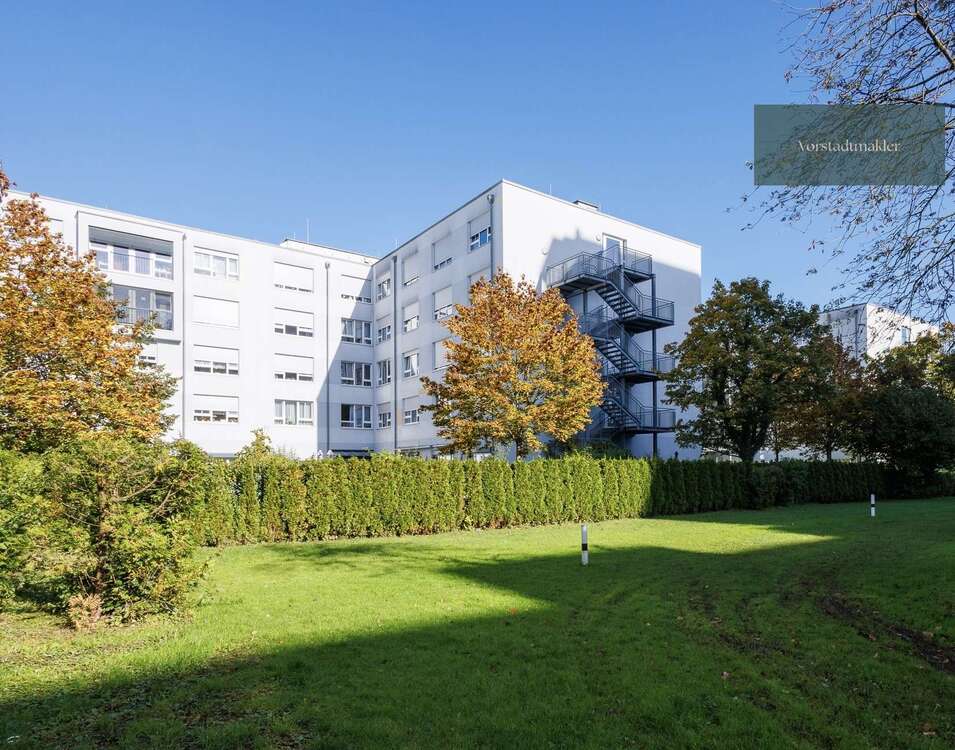 Thumbnail-Wohnung zum Kaufen in Unterschleißheim Lohhof 189.000,00 € 22.92 m²