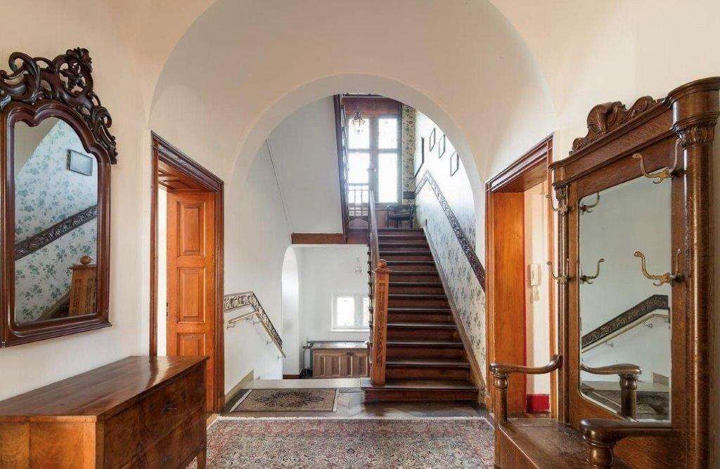 Thumbnail-Haus zum Kaufen in Bensheim-Auerbach 1.300.000,00 € 373 m²