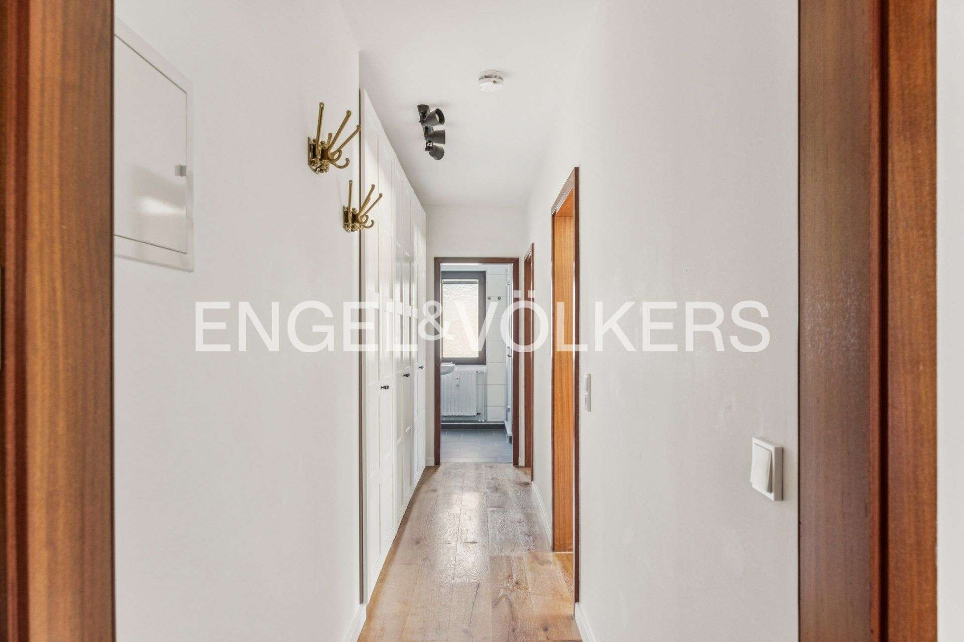 Thumbnail-Wohnung zum Kaufen in Frankfurt am Main 490.000,00 € 87 m²