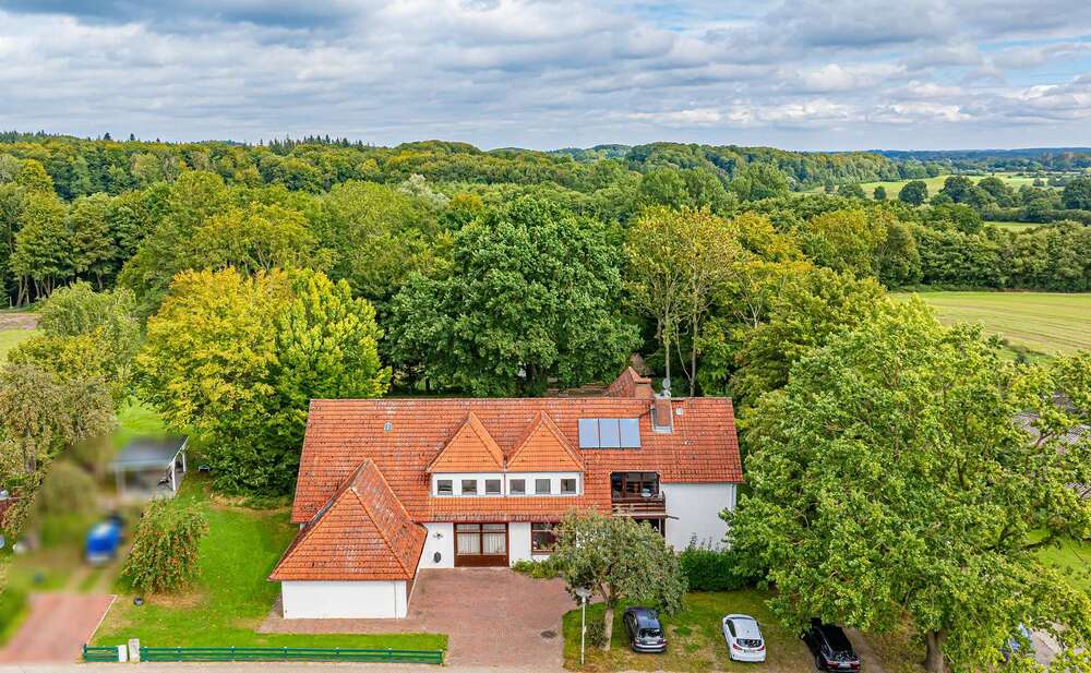 Thumbnail-Haus zum Kaufen in Hummelfeld Fellhorst 720.000,00 € 488 m²