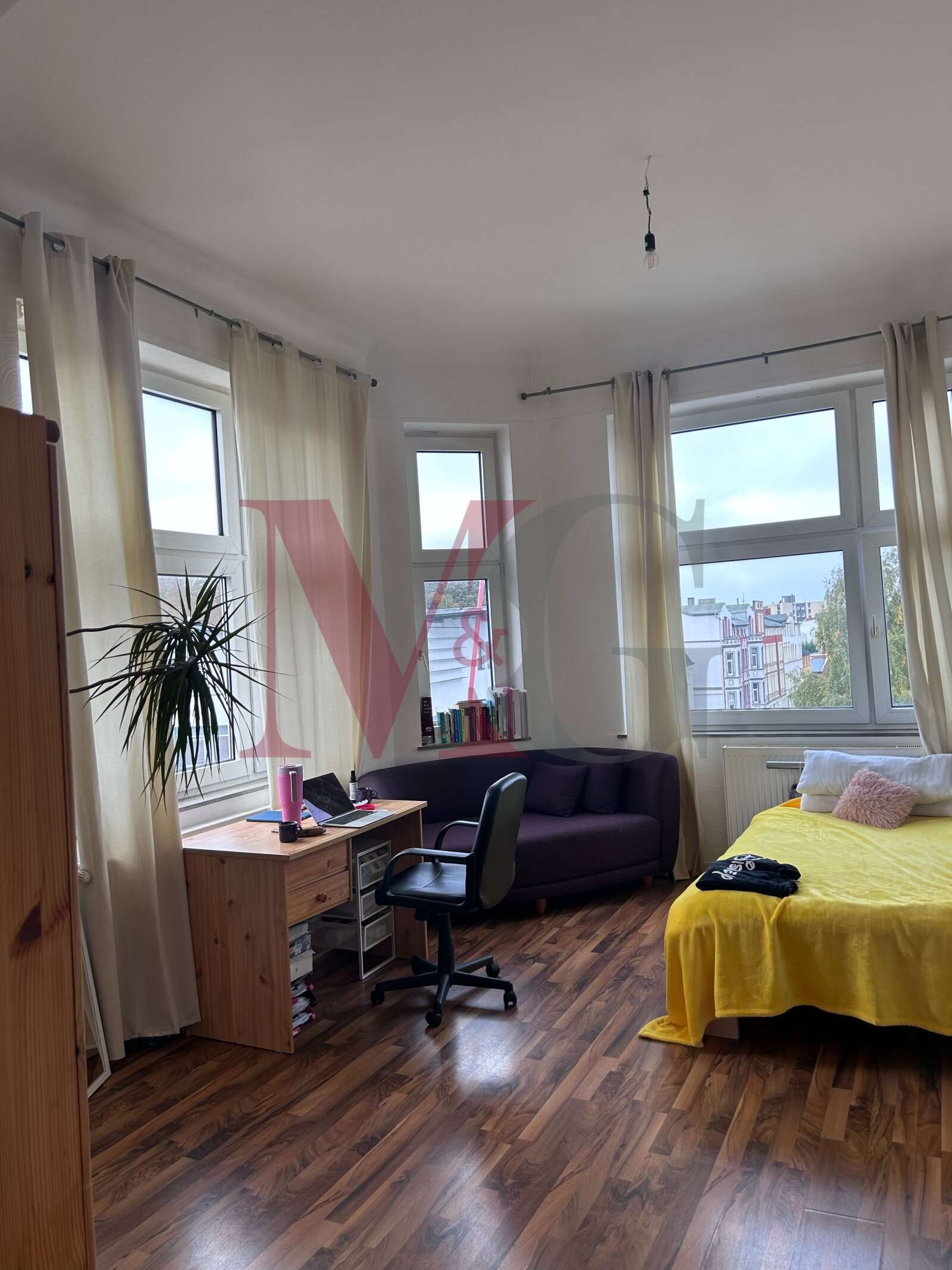 Thumbnail-Wohnung zum Mieten in Wilhelmshaven 370,00 € 15 m²