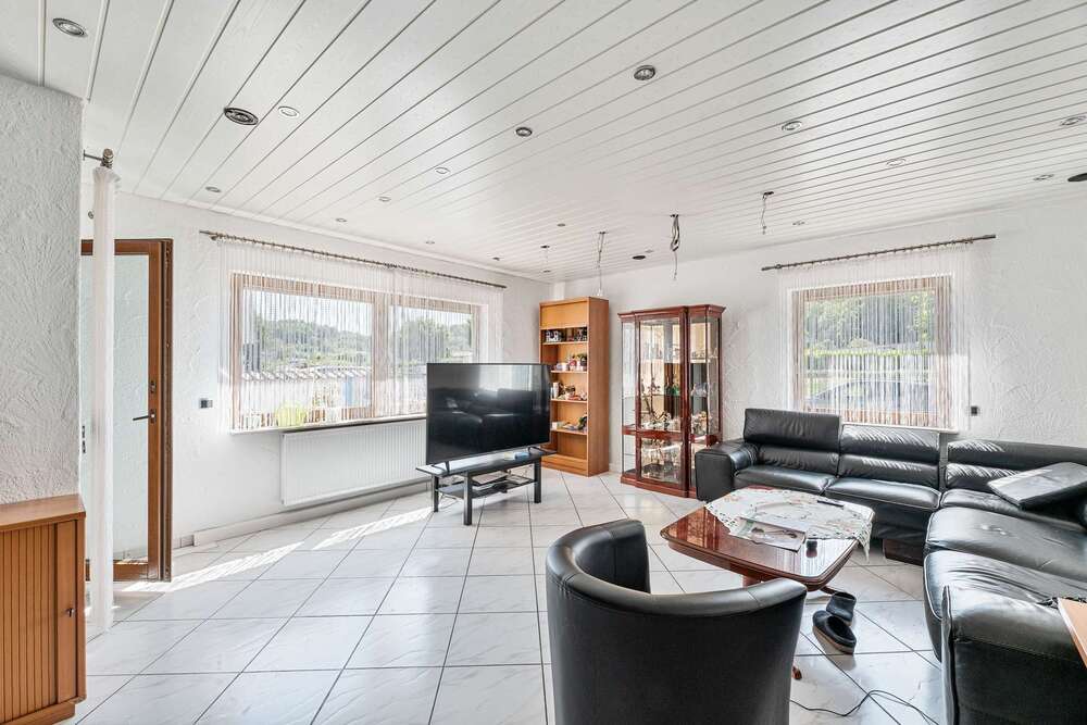 Thumbnail-Haus zum Kaufen in Neckartenzlingen 899.999,00 € 502 m²