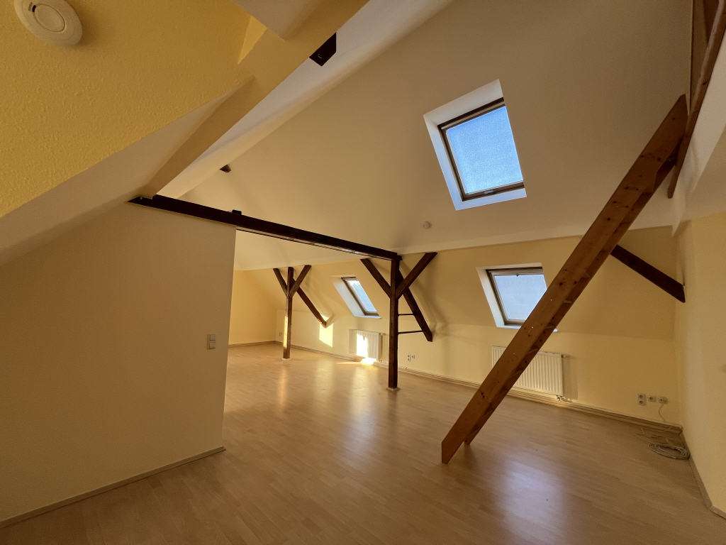 Thumbnail-Wohnung zum Mieten in Riesa 665,00 € 95.34 m²