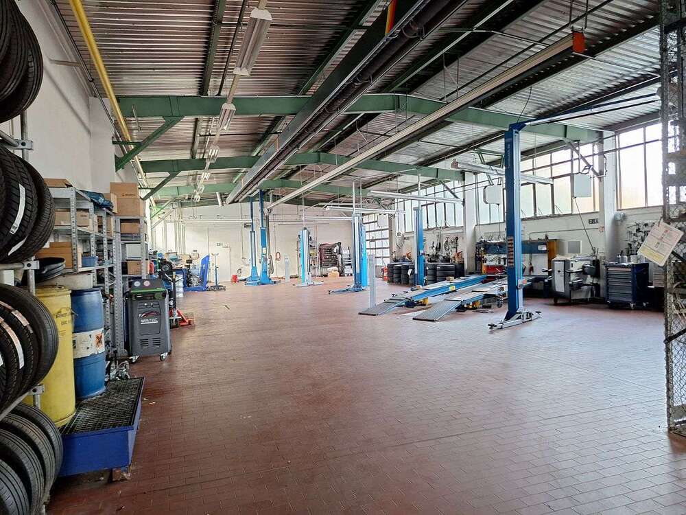 Thumbnail-Halle in Greifswald 2.400,00 € 400 m²