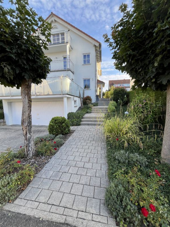 Thumbnail-Haus zum Kaufen in Filderstadt 1.150.000,00 € 250 m²