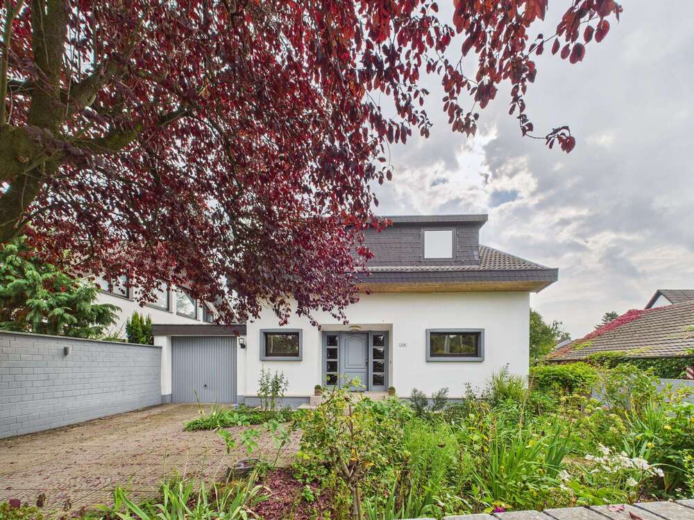 Thumbnail-Haus zum Kaufen in Köln 1.349.000,00 € 300 m²