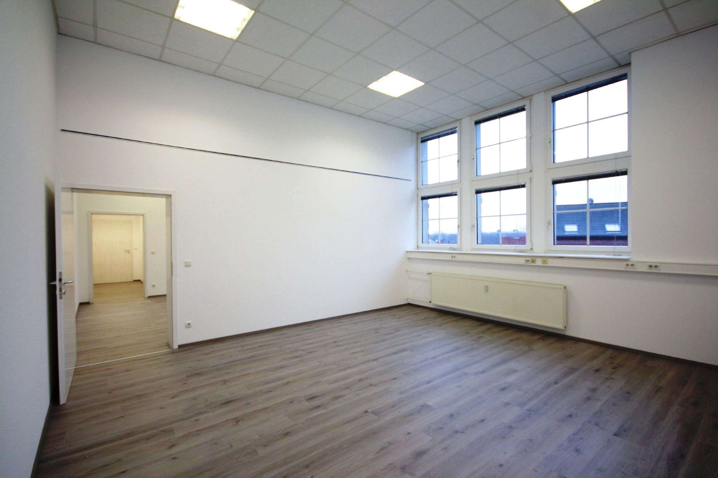 Thumbnail-Büro in Essen 514,41 € 57 m²