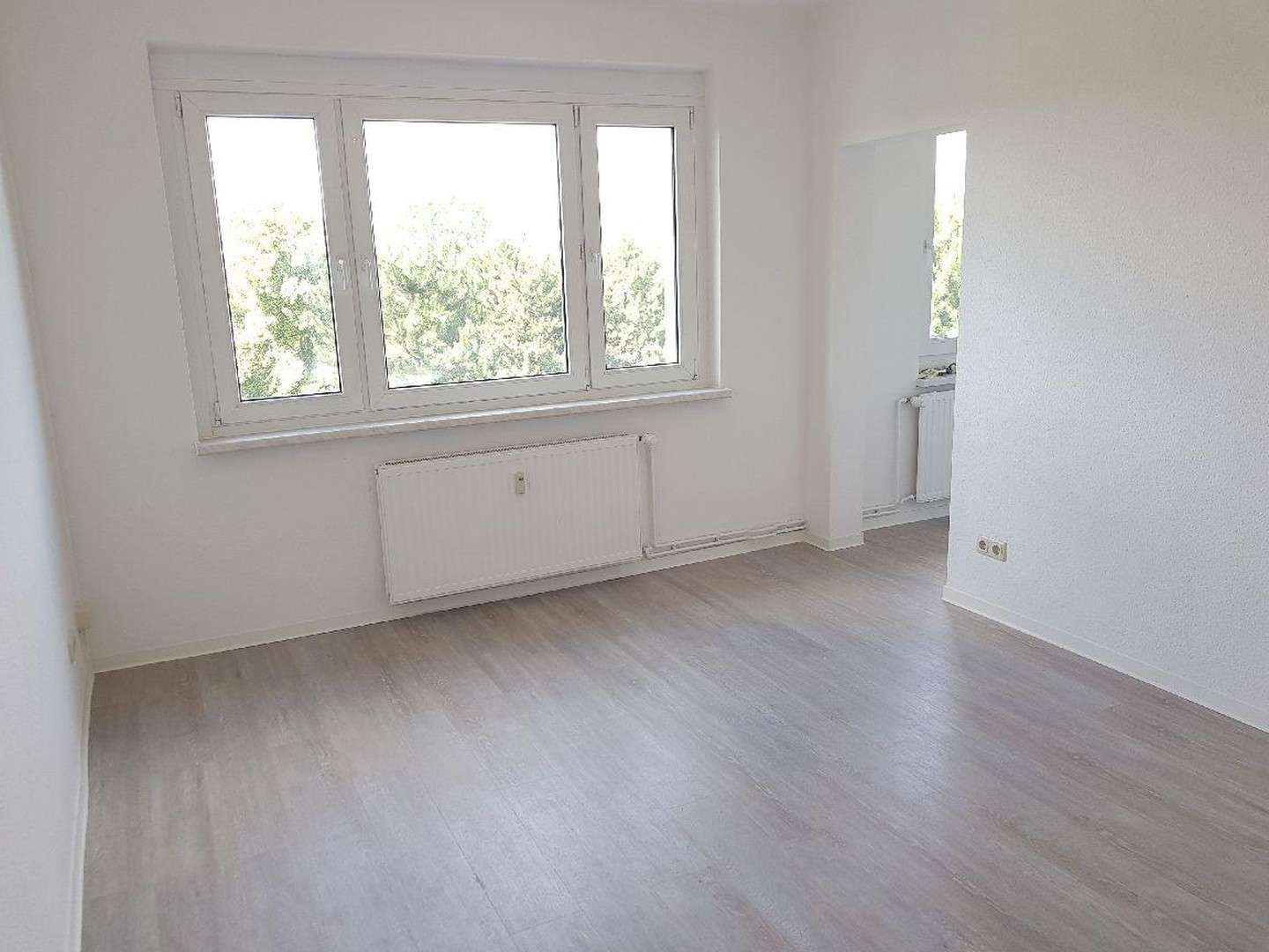 Thumbnail-Wohnung zum Mieten in Neukieritzsch 330,00 € 25 m²