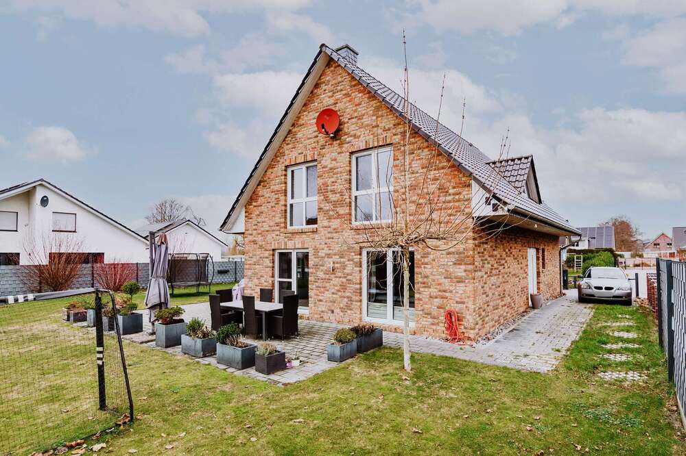 Thumbnail-Haus zum Kaufen in Hohnstorf (Elbe) 550.000,00 € 153 m²