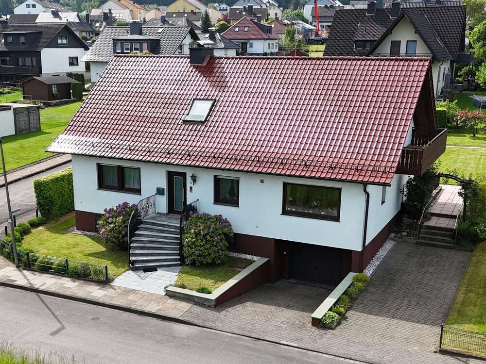 Thumbnail-Haus zum Kaufen in Schieder-Schwalenberg 299.000,00 € 180 m²