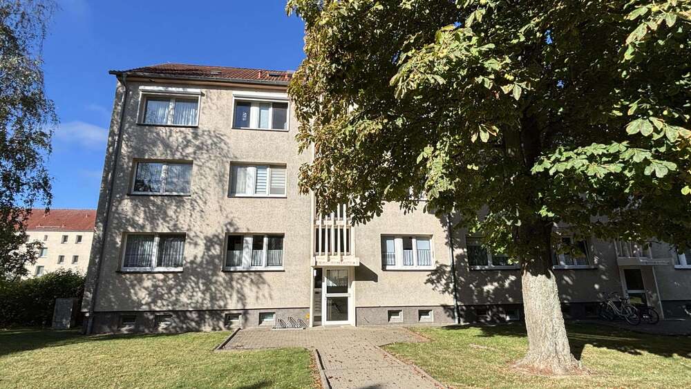 Thumbnail-Wohnung zum Kaufen in Harzgerode 28.000,00 € 57 m²