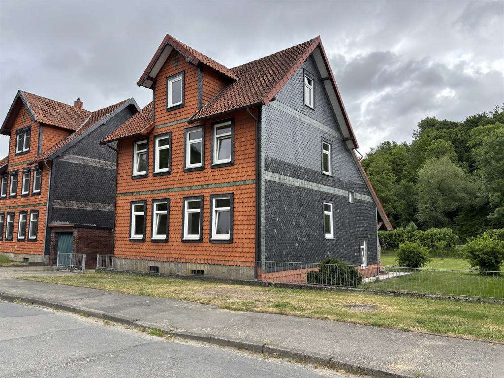 Thumbnail-Haus zum Kaufen in Delligsen 87.000,00 € 90 m²