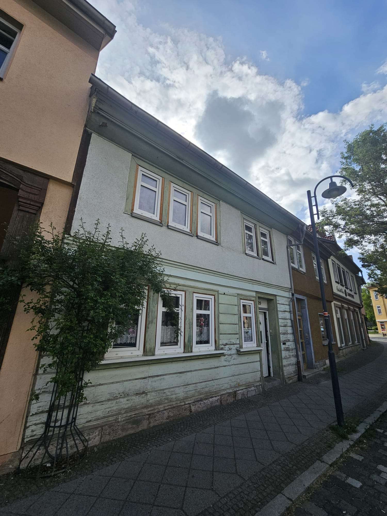 Thumbnail-Haus zum Kaufen in Mühlhausen 35.000,00 € 144 m²