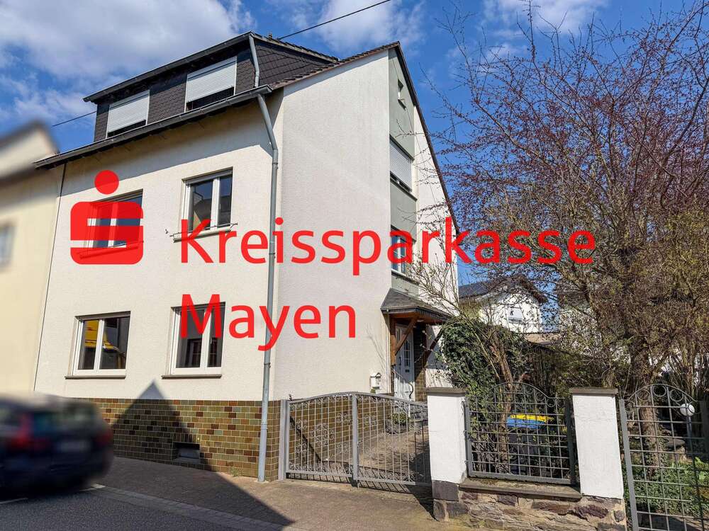 Thumbnail-Haus zum Kaufen in Nickenich 275.000,00 € 160 m²