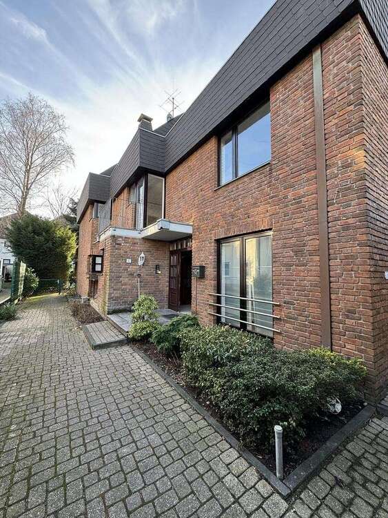 Thumbnail-Wohnung zum Mieten in Bergisch Gladbach 1.450,00 € 109 m²