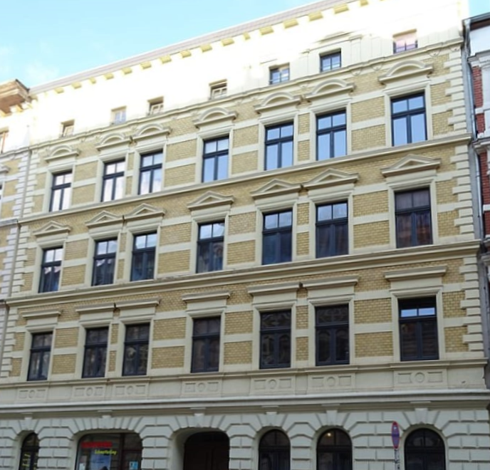 Thumbnail-Wohnung zum Kaufen in Magdeburg 395.000,00 € 343 m²