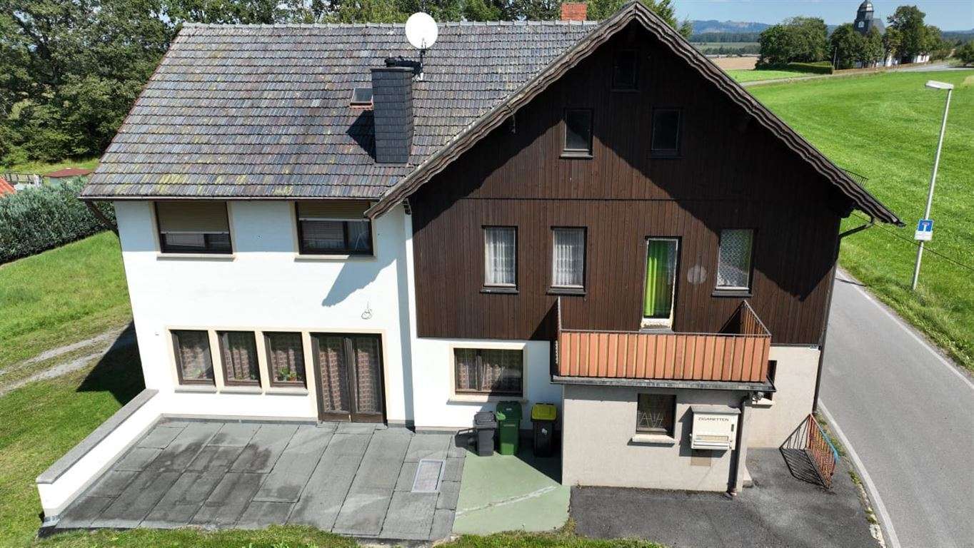 Thumbnail-Haus zum Kaufen in Neustadt b. Coburg 95.000,00 € 112 m²