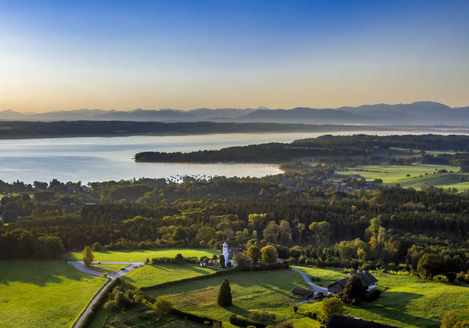 Thumbnail-Haus zum Kaufen in Tutzing 990.000,00 € 200 m²