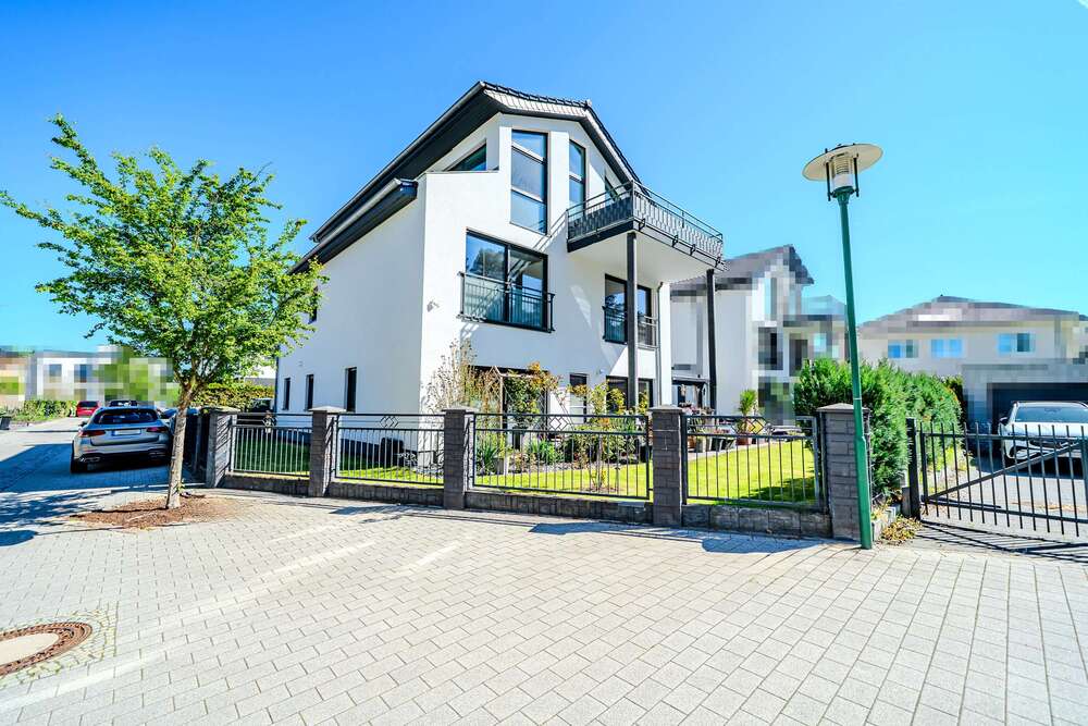 Thumbnail-Haus zum Kaufen in Potsdam 1.190.000,00 € 316 m²