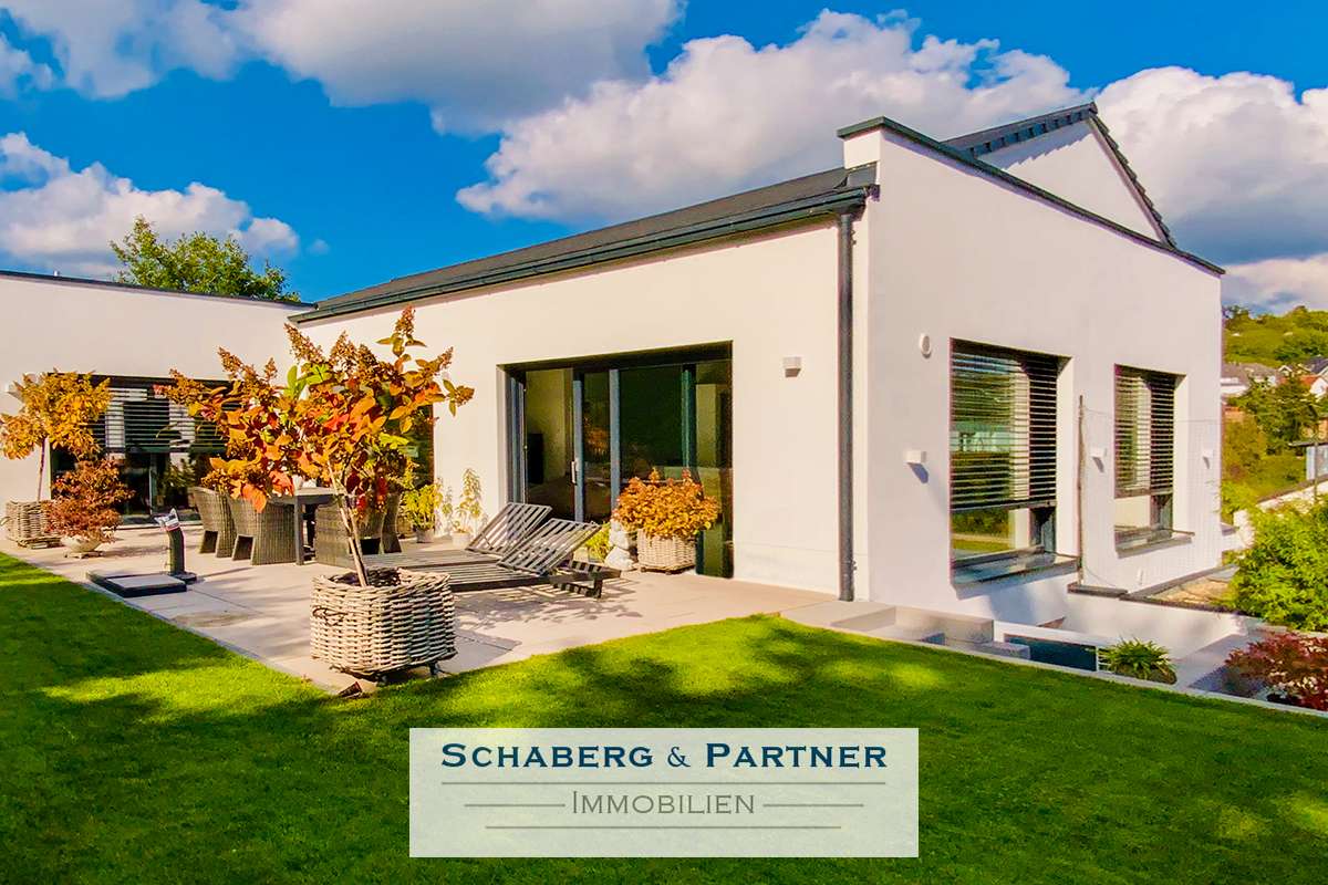 Thumbnail-Haus zum Kaufen in Bad Soden 1.880.000,00 € 202 m²