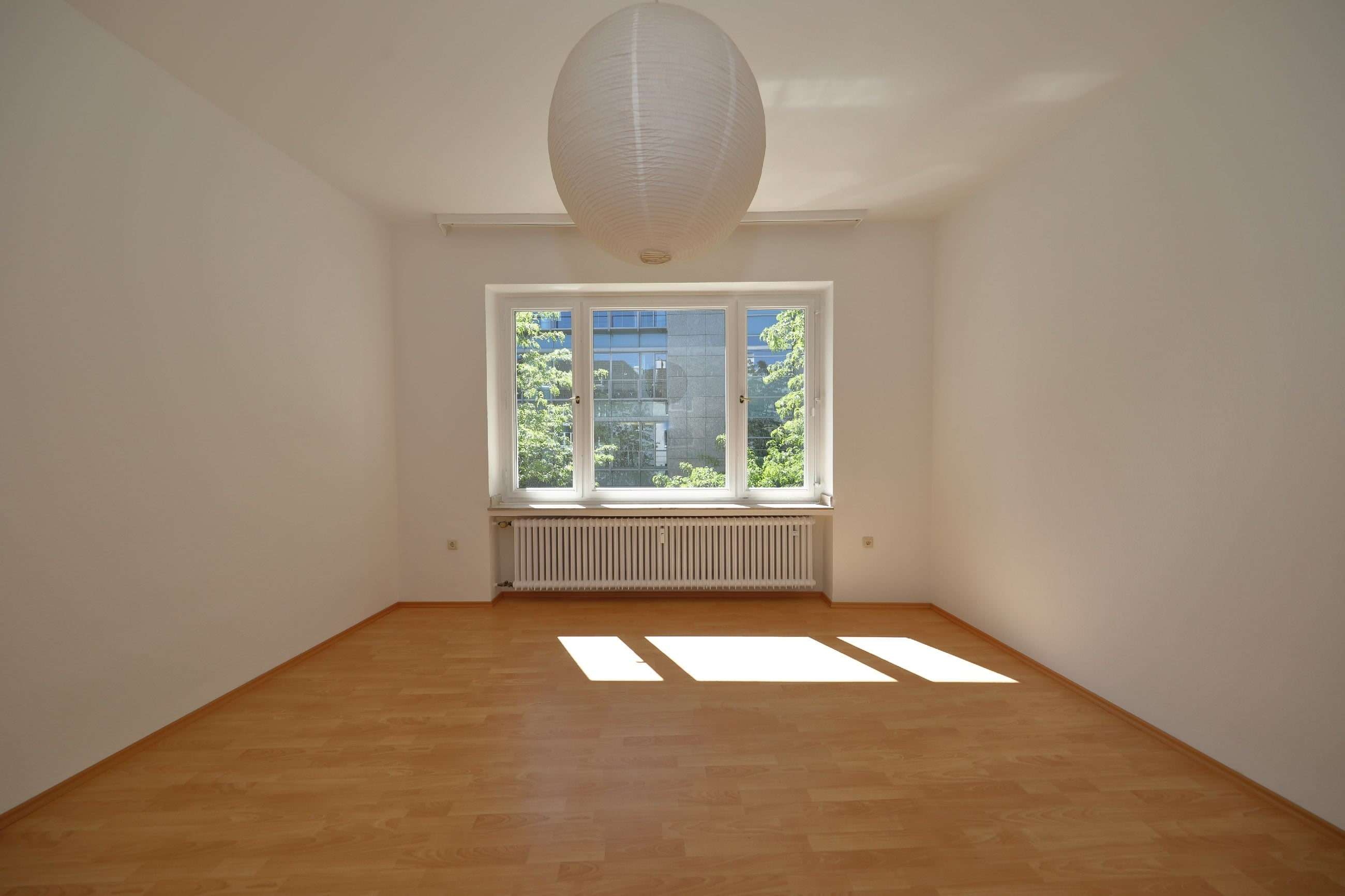 Thumbnail-Büro in Essen 990,00 € 123 m²