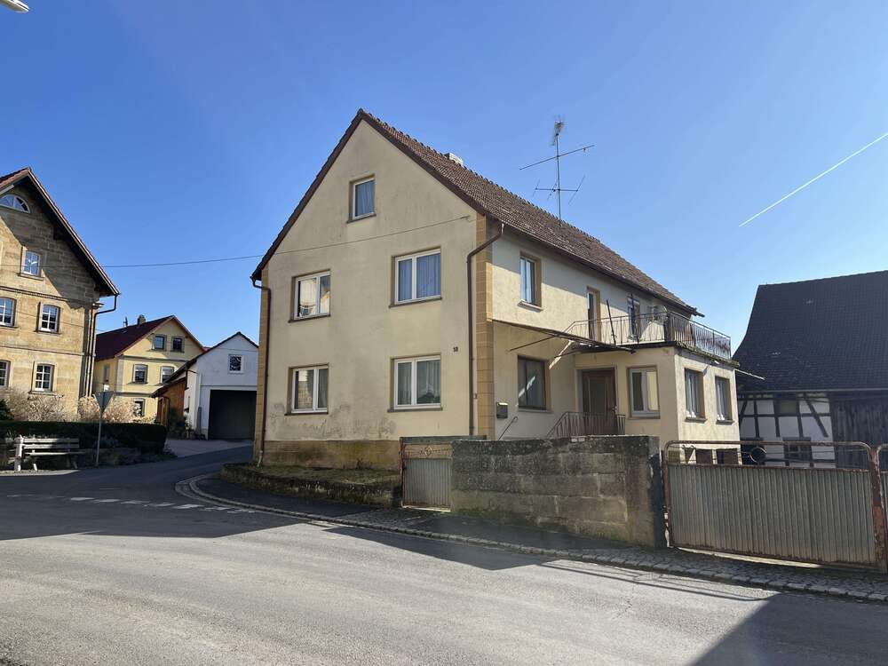 Thumbnail-Haus zum Kaufen in Ebern 85.000,00 € 190 m²